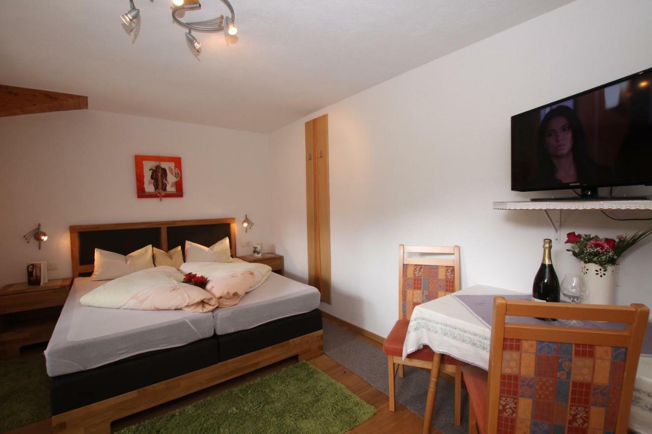 Landhaus Granat Mayrhofen Bagian luar foto