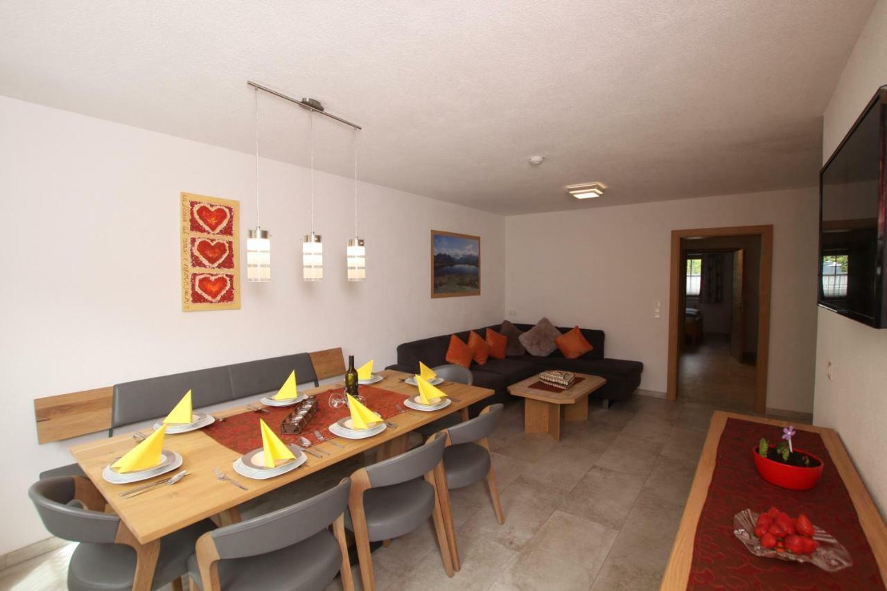 Landhaus Granat Mayrhofen Bagian luar foto