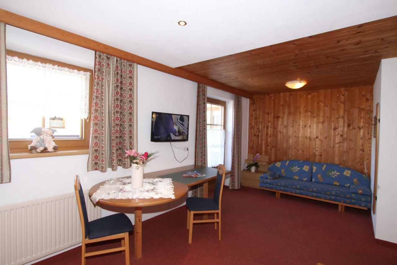 Landhaus Granat Mayrhofen Bagian luar foto