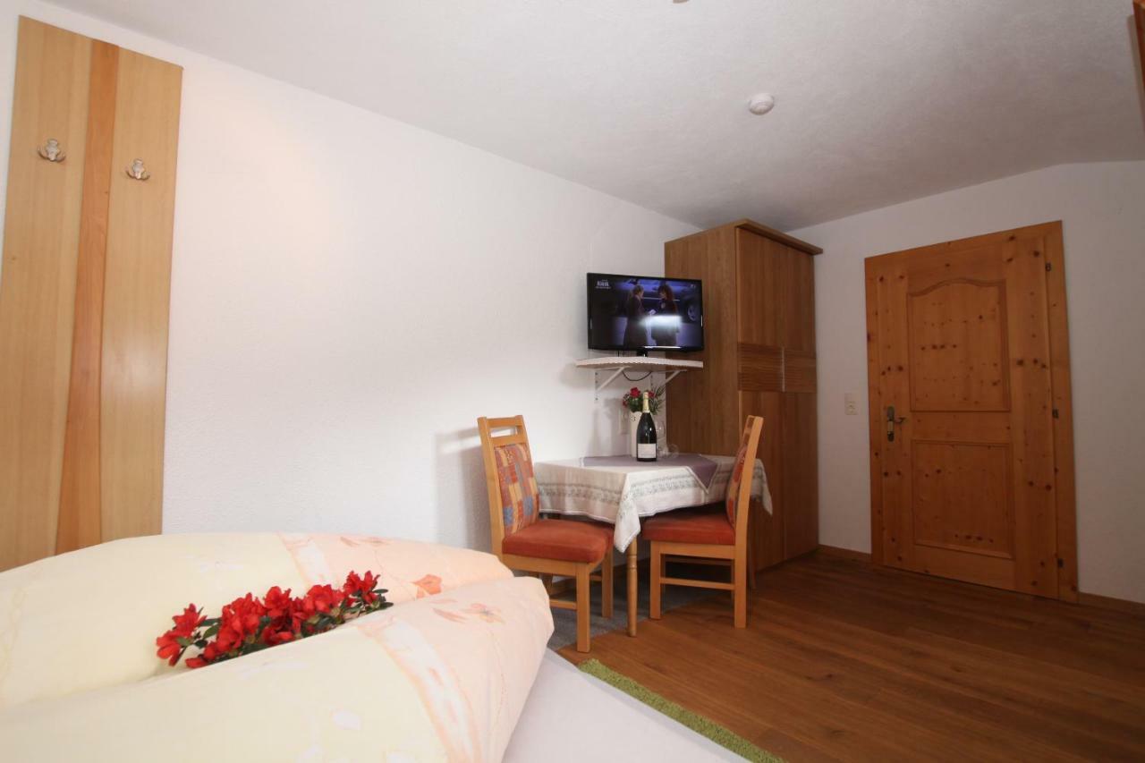 Landhaus Granat Mayrhofen Bagian luar foto