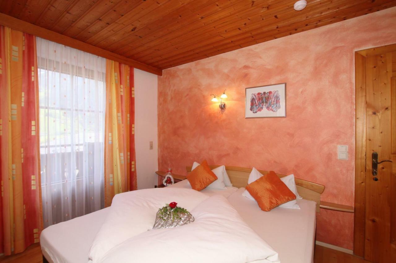 Landhaus Granat Mayrhofen Bagian luar foto